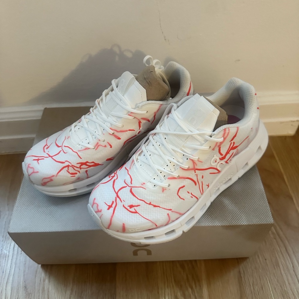 Special Edition On x Pamela Rosencranz women’s size 5